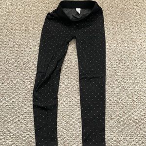 Steve Madden lined leggings with hood stretch to them.